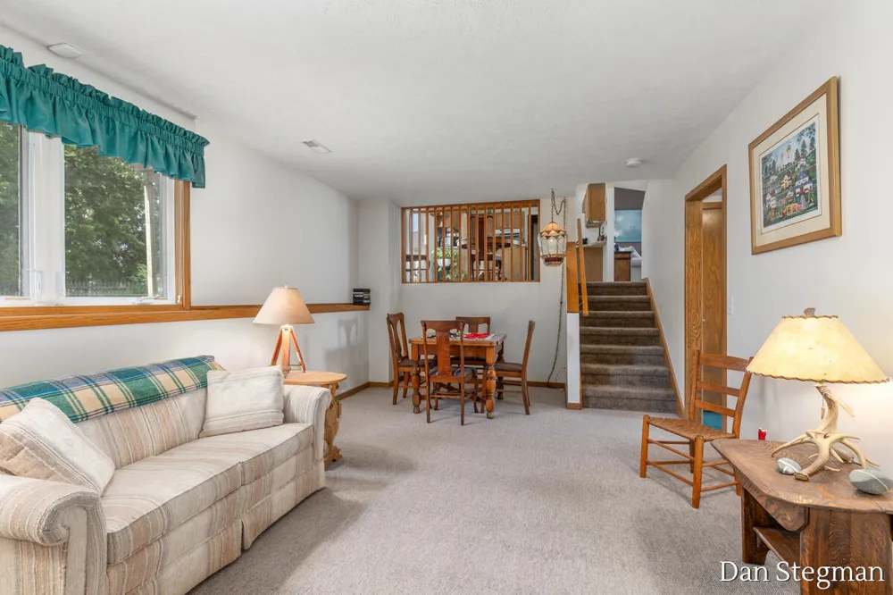 1421 Hollow Ridge Drive NE Rockford City, MI 49341