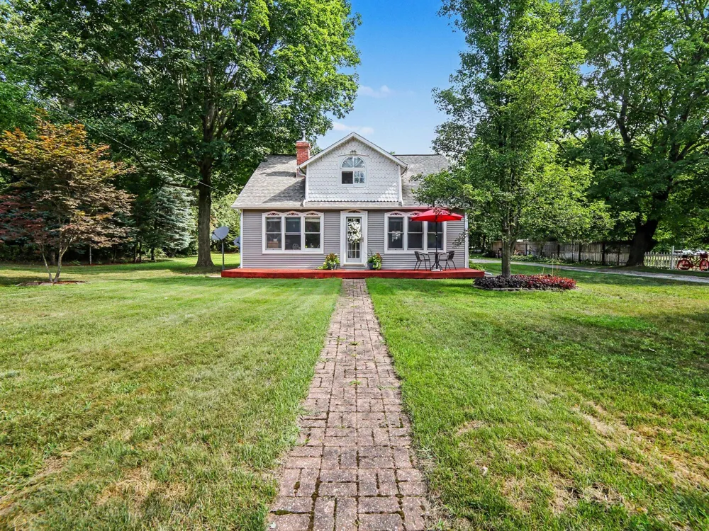 2620 Middle Lake Road Dalton Township, MI 49457