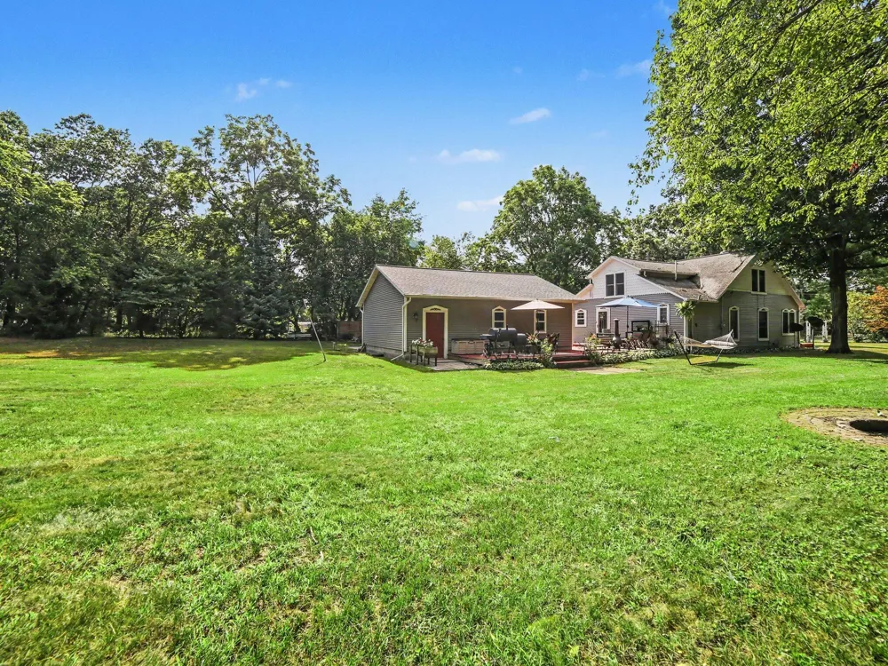 2620 Middle Lake Road Dalton Township, MI 49457