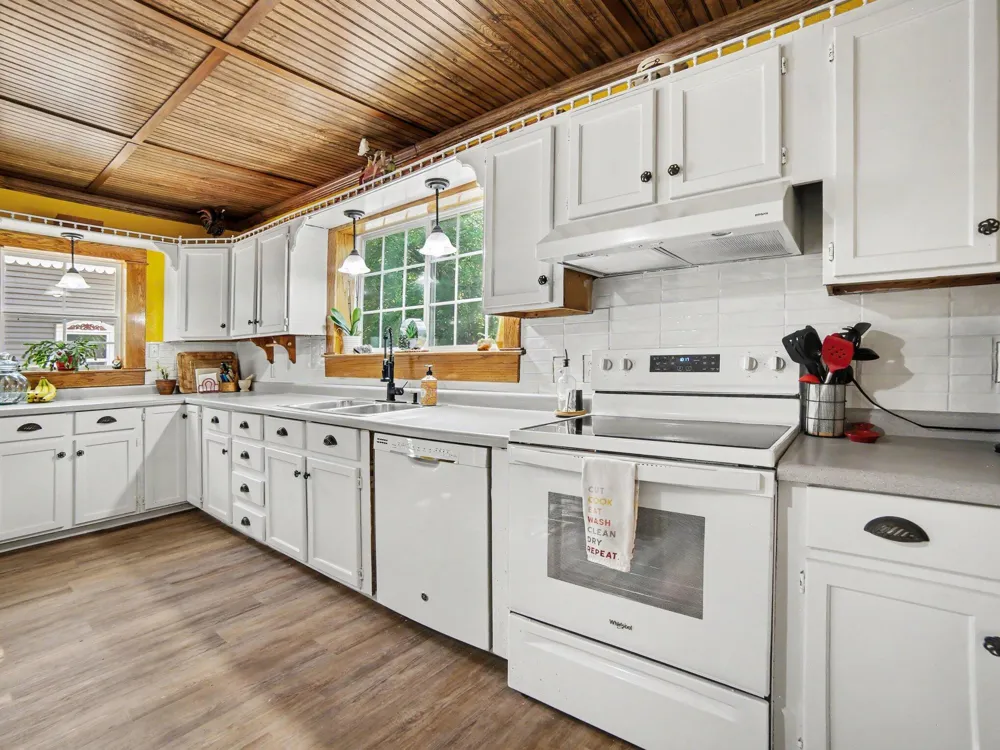 2620 Middle Lake Road Dalton Township, MI 49457