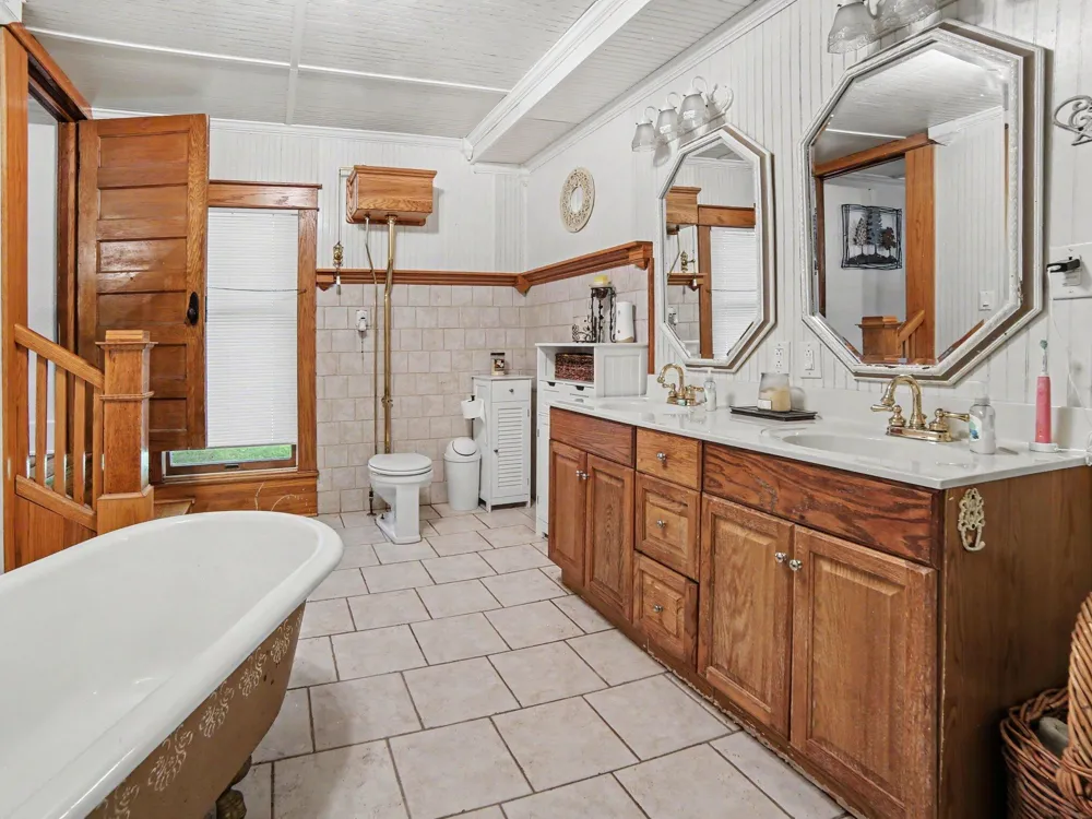 2620 Middle Lake Road Dalton Township, MI 49457