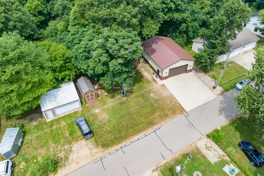 92709 Gravel Lake Drive Porter Township, MI 49065