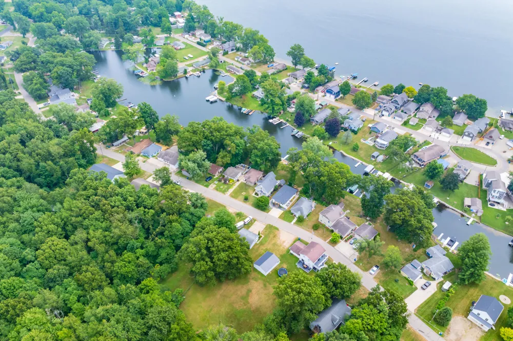92709 Gravel Lake Drive Porter Township, MI 49065