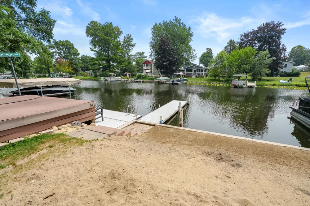 92709 Gravel Lake Drive Porter Township, MI 49065