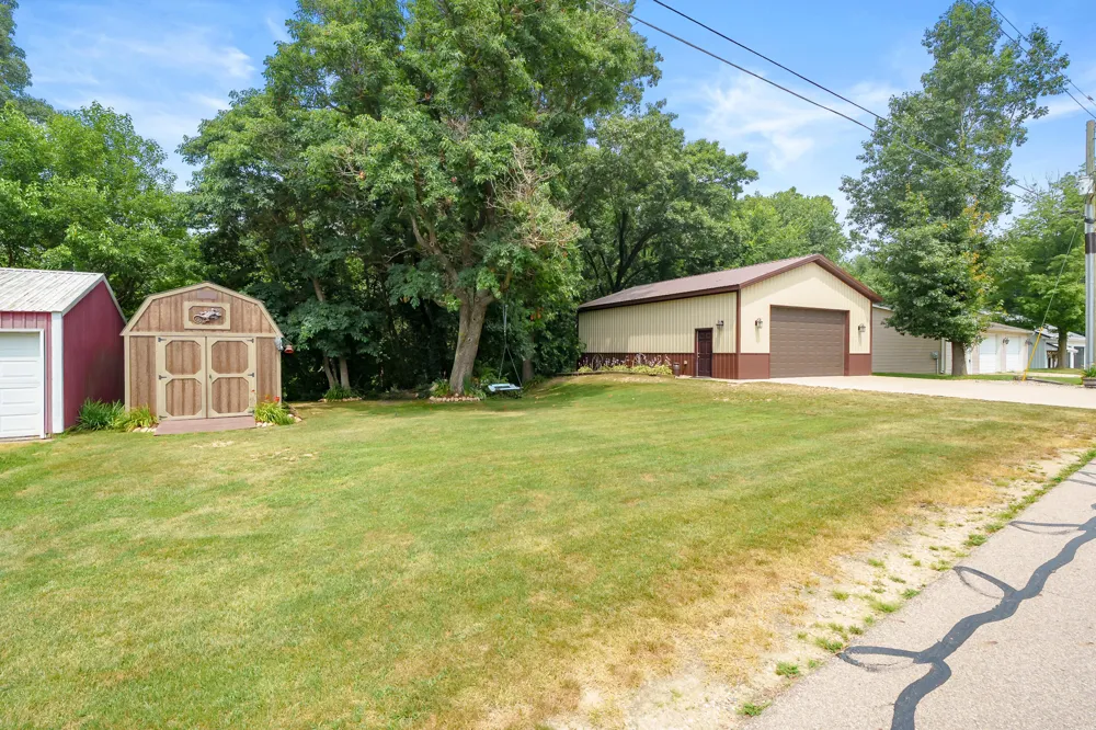 92709 Gravel Lake Drive Porter Township, MI 49065