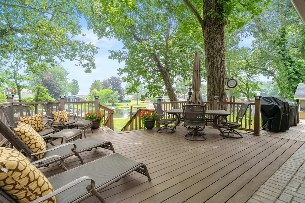 92709 Gravel Lake Drive Porter Township, MI 49065
