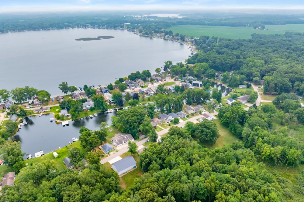 92709 Gravel Lake Drive Porter Township, MI 49065