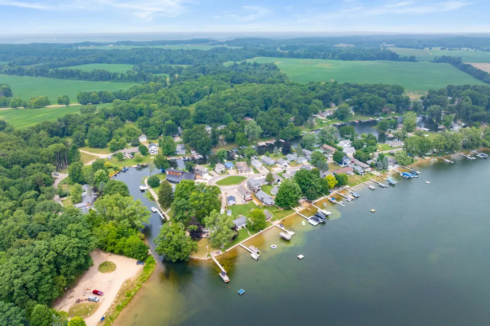 92709 Gravel Lake Drive Porter Township, MI 49065