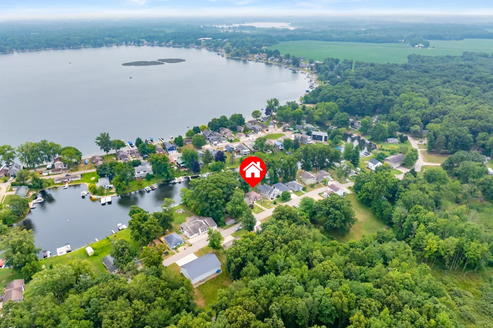 92709 Gravel Lake Drive Porter Township, MI 49065