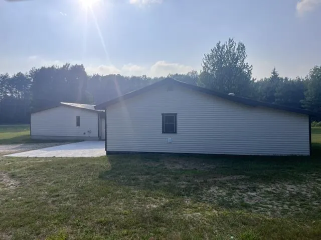 13542 Makinen Road Maple Grove Township, MI 49645