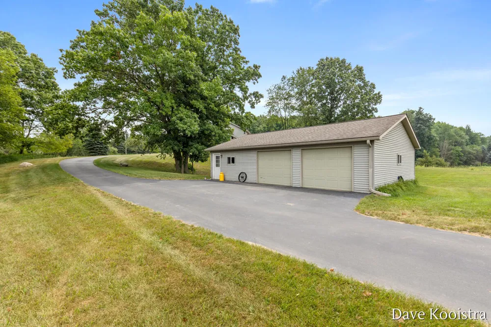 2285 Yeckley Road Rutland Charter Township, MI 49058