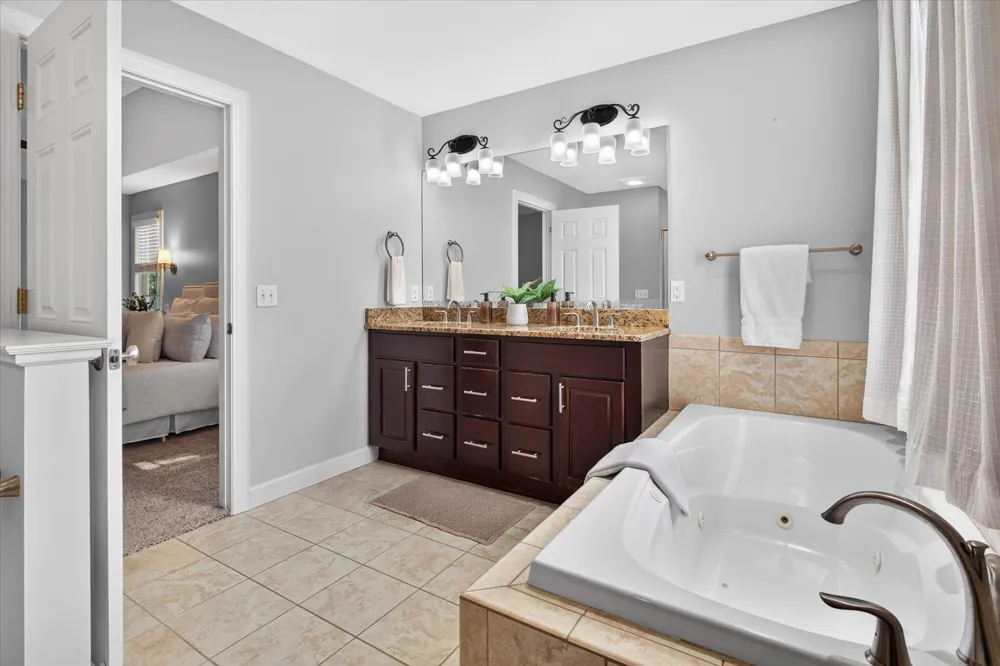 3911 Fox Crossing Drive Lincoln Charter Township, MI 49085