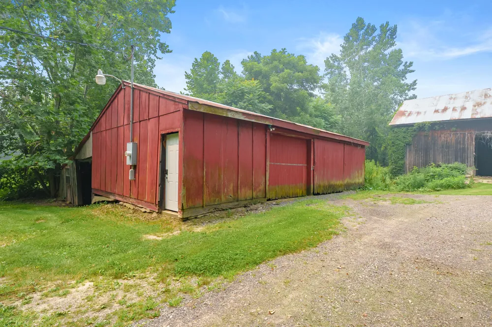 68228 County Road 215 Lawrence Township, MI 49064