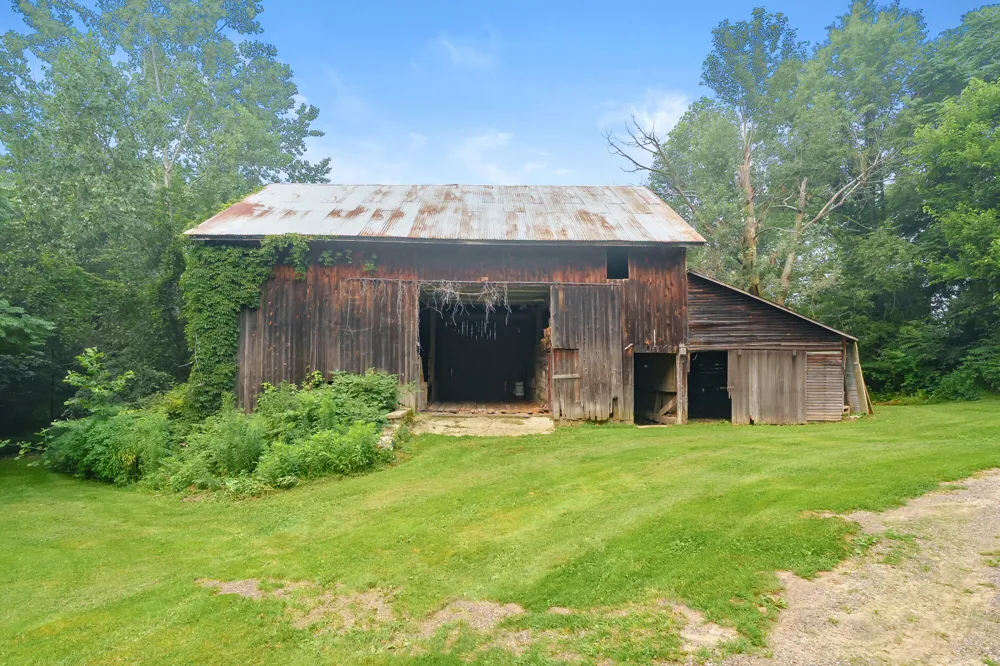 68228 County Road 215 Lawrence Township, MI 49064