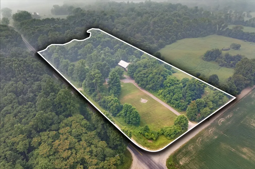 68228 County Road 215 Lawrence Township, MI 49064