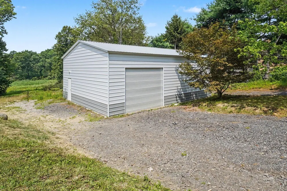 14400 Van Syckle Road Unadilla Township, MI 48137