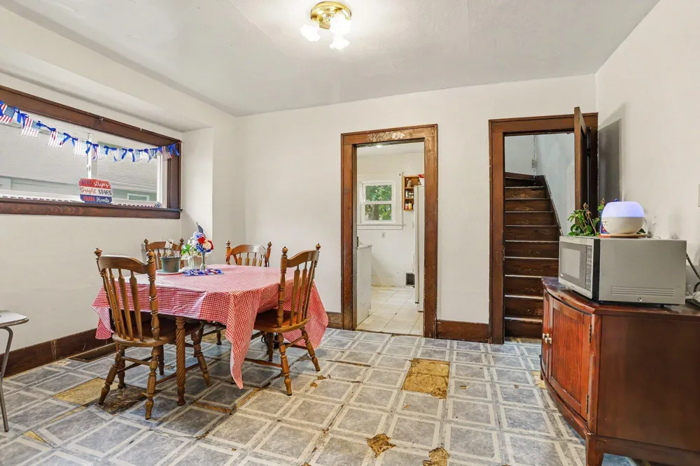 1349 Hickory Street Niles City, MI 49120