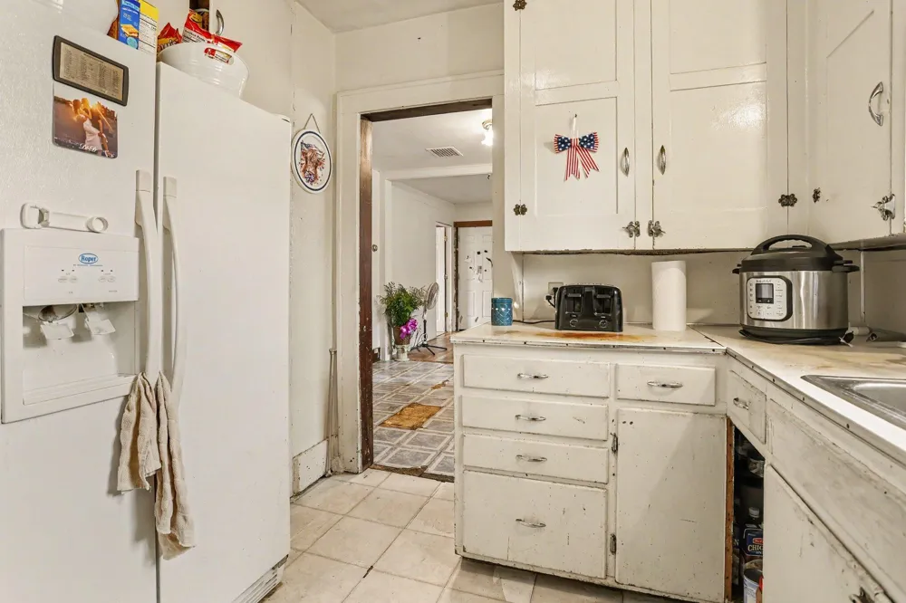 1349 Hickory Street Niles City, MI 49120