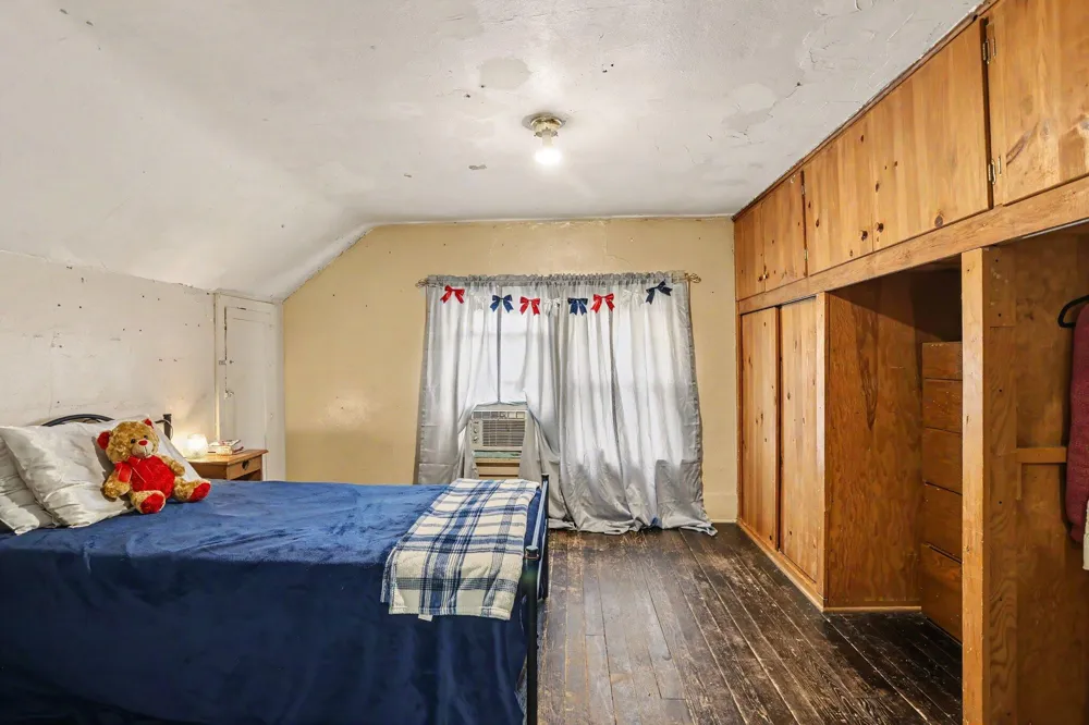 1349 Hickory Street Niles City, MI 49120