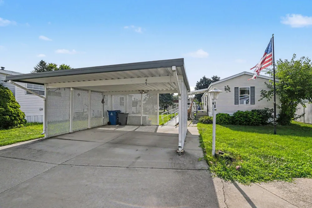 69205 Garver Lake Road #19 Ontwa Township, MI 49112