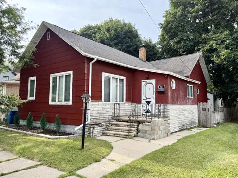 307 6th Street