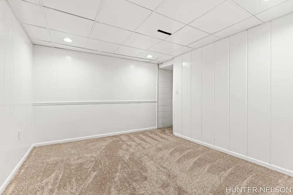 840 Andree Road Laketon Township, MI 49445