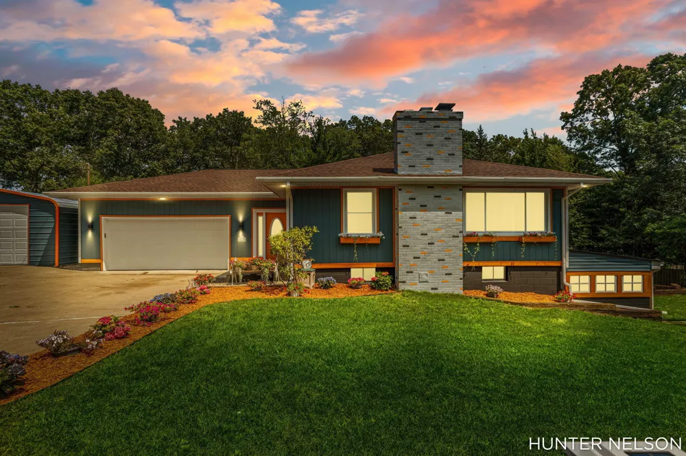 840 Andree Road Laketon Township, MI 49445