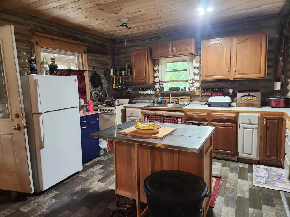2833 E 40th Street Cherry Valley Township, MI 49642