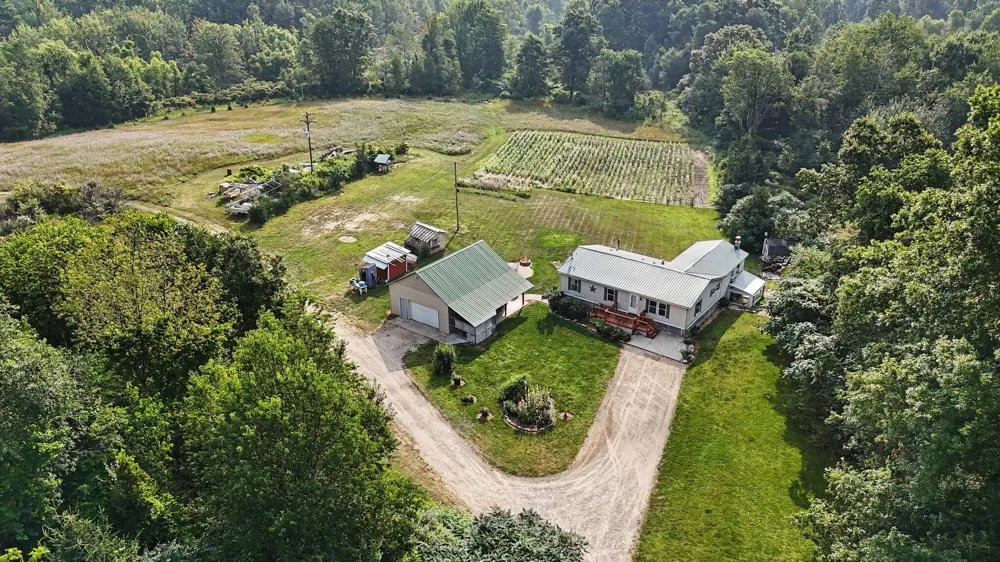 9752 Fuller Road Montcalm Township, MI 48838