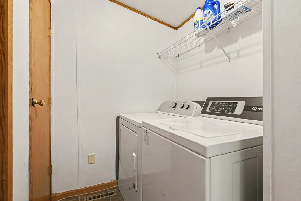 9752 Fuller Road Montcalm Township, MI 48838
