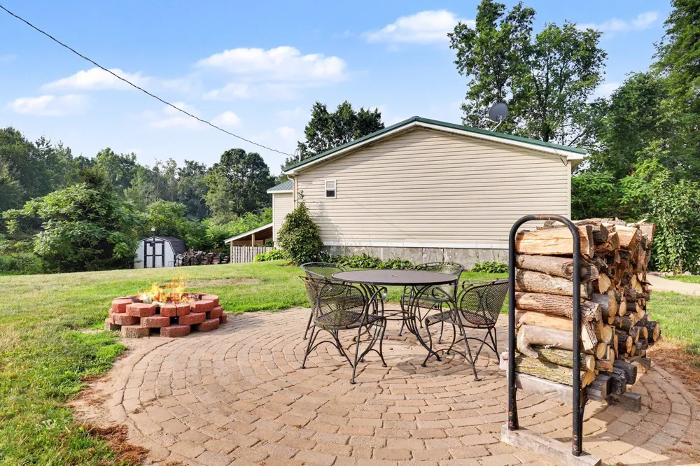 9752 Fuller Road Montcalm Township, MI 48838