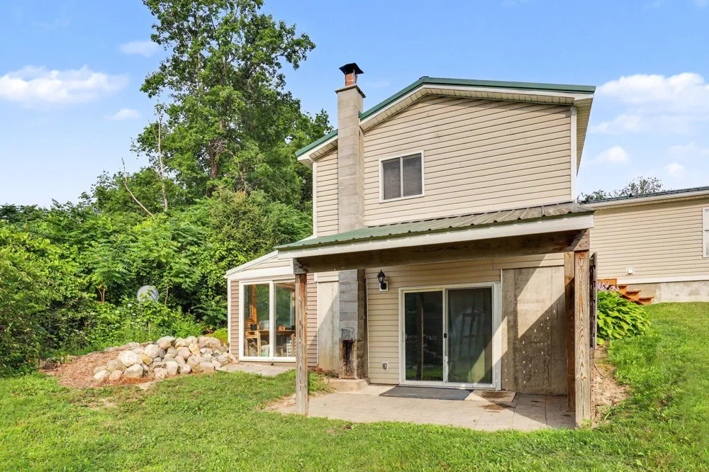 9752 Fuller Road Montcalm Township, MI 48838