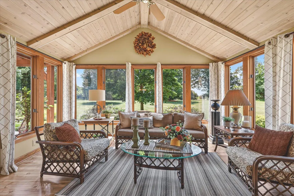 9425 Ravine Ridge Drive SE Caledonia Township, MI 49316