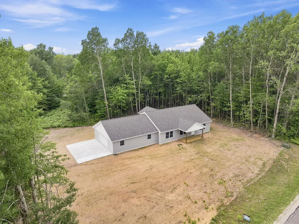 8022 W Blue Road Lake Township, MI 49651
