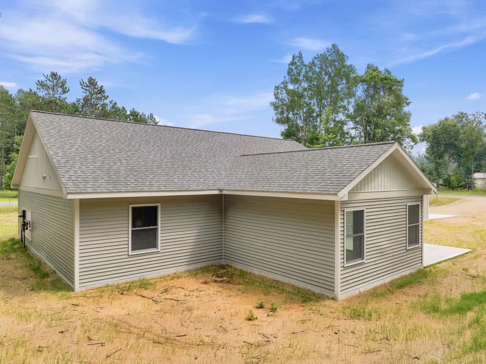 8022 W Blue Road Lake Township, MI 49651