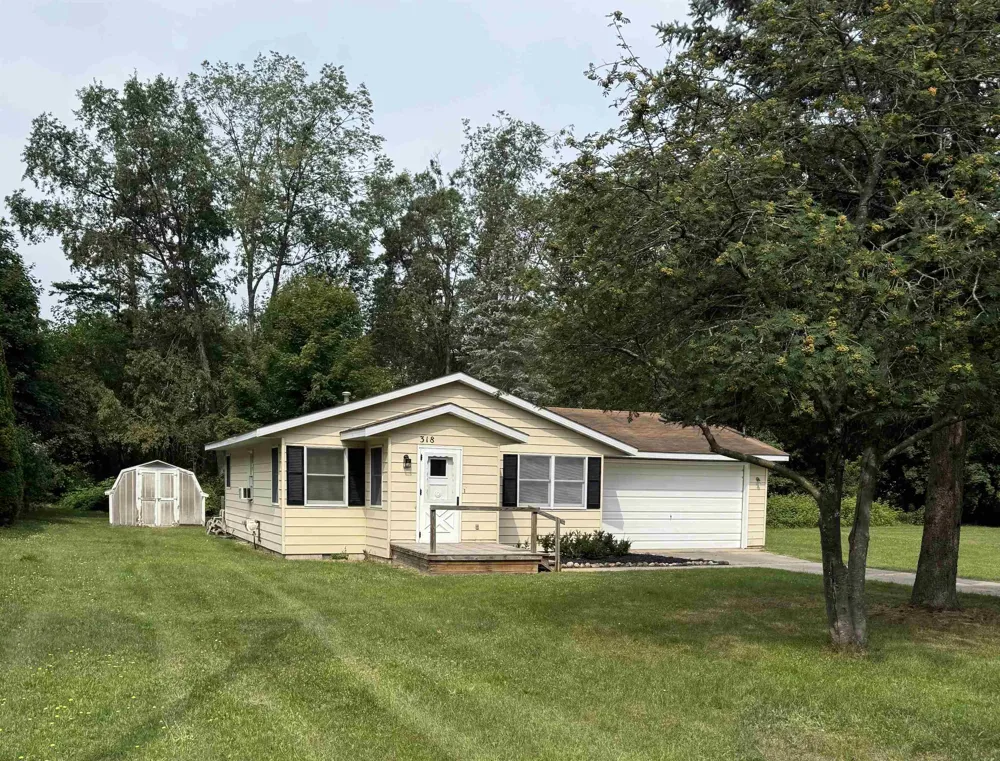 318 S Houghton Street Lake City City, MI 49651
