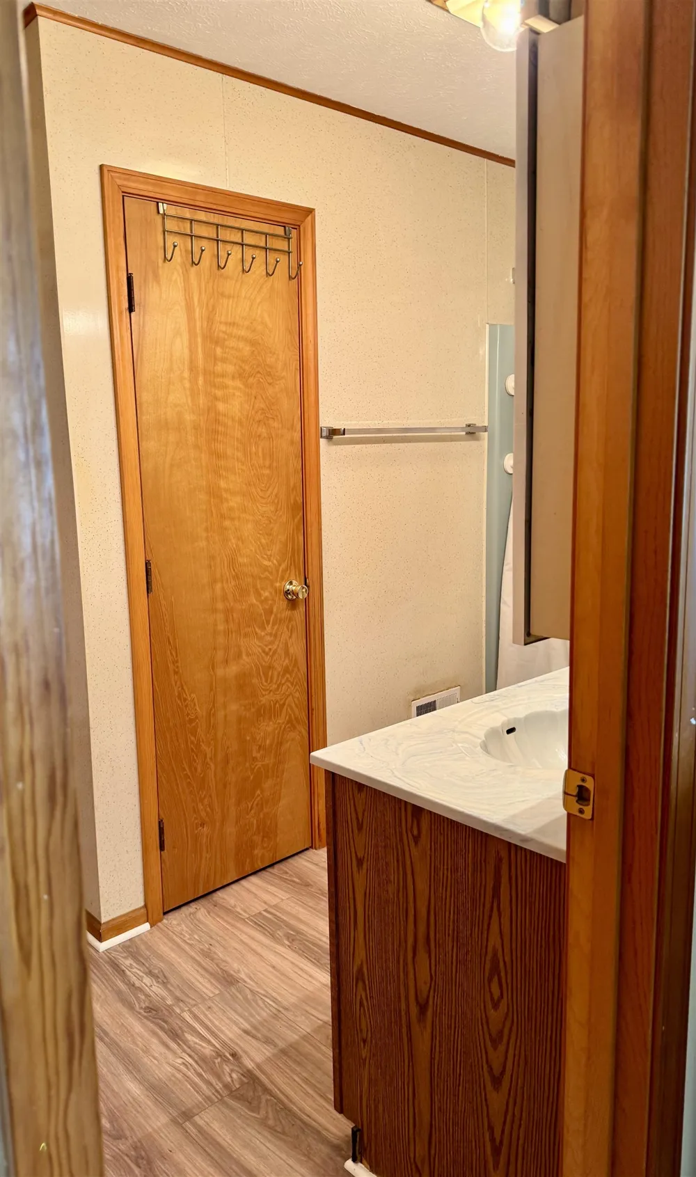 318 S Houghton Street Lake City City, MI 49651