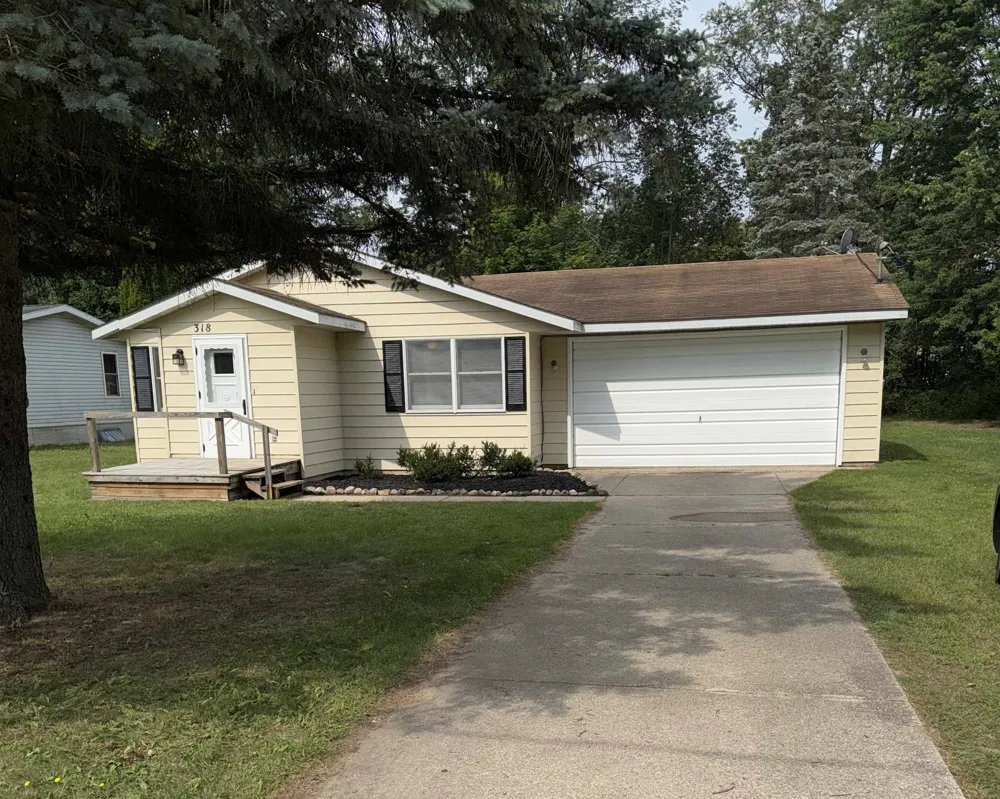 318 S Houghton Street Lake City City, MI 49651