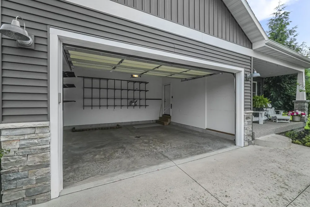 4094 Windward Way Acme Township, MI 49690