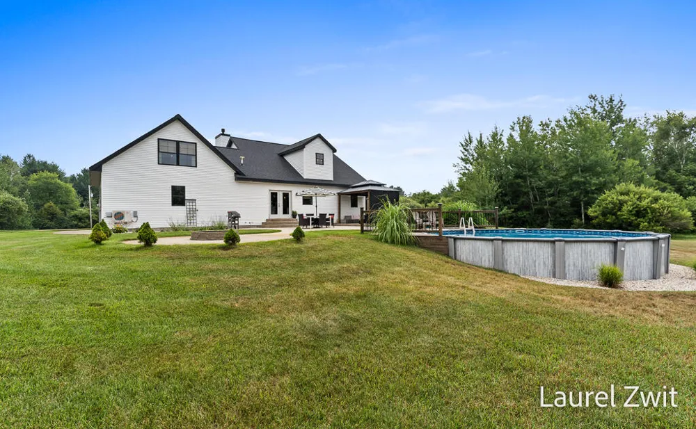 2281 Green Creek Road Fruitland Township, MI 49445
