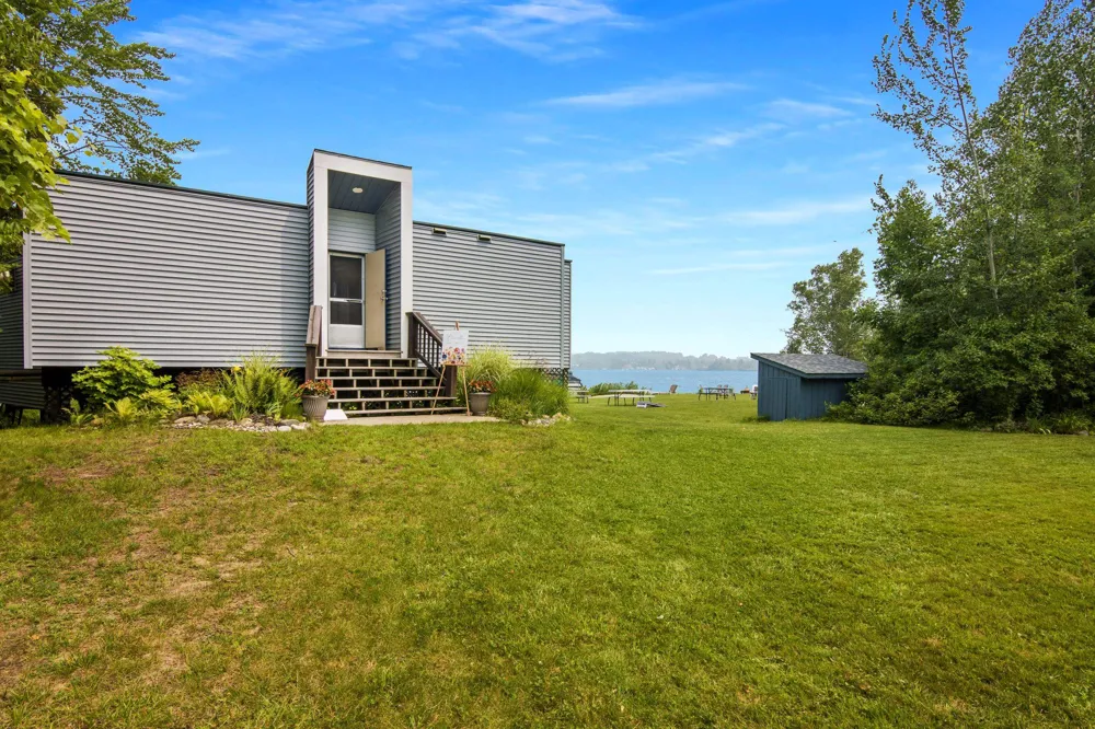 7651 Timberwoods Drive Elmwood Charter Township, MI 49684