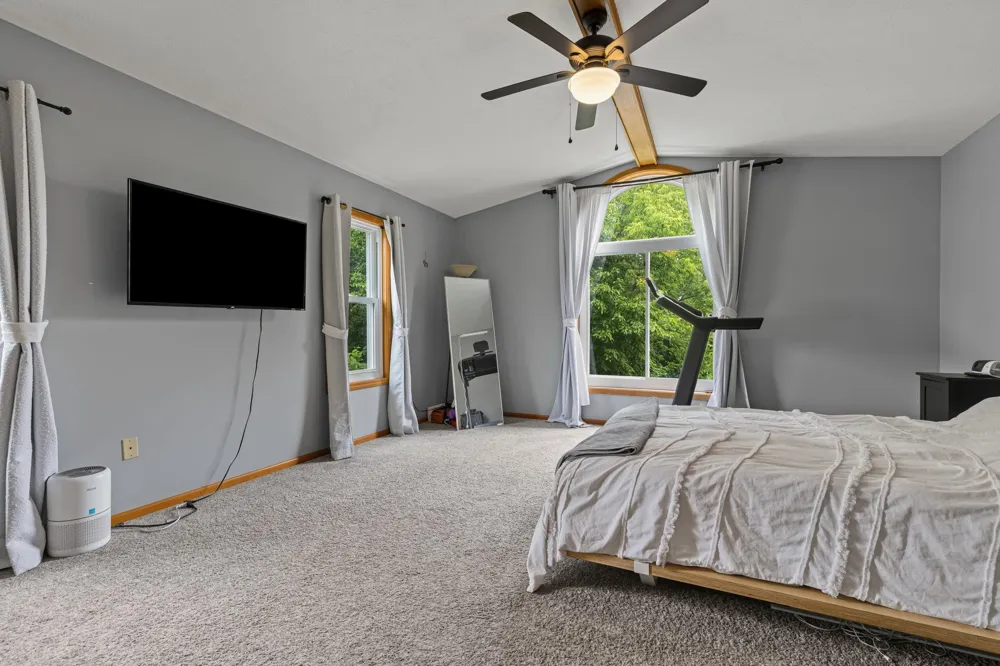 5410 Riverlook Drive NE Plainfield Charter Township, MI 49321