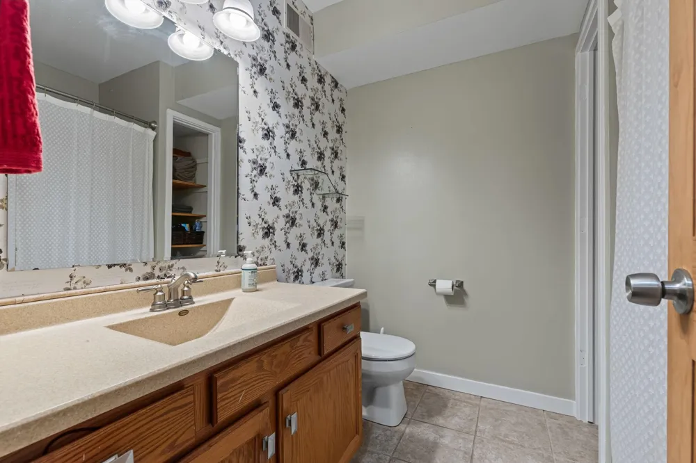 5410 Riverlook Drive NE Plainfield Charter Township, MI 49321
