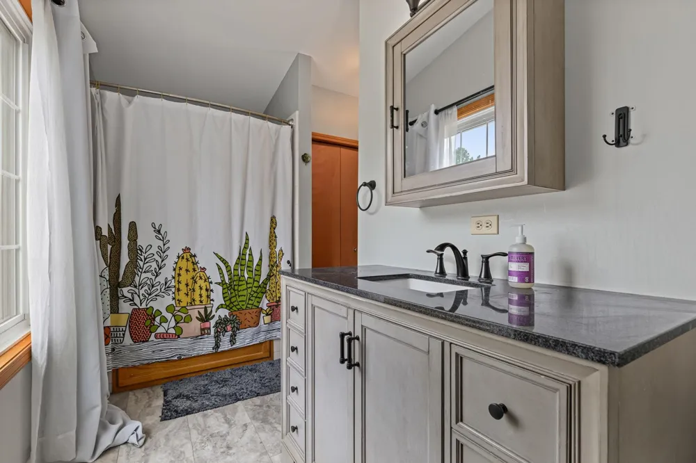 5410 Riverlook Drive NE Plainfield Charter Township, MI 49321