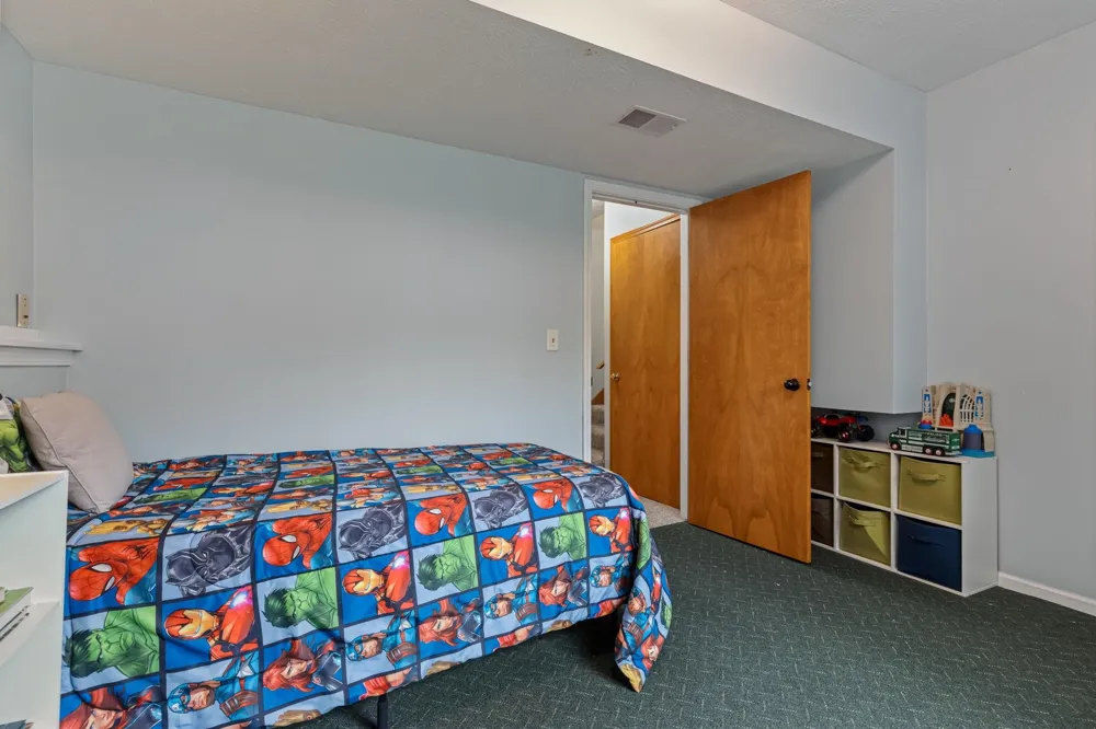 5410 Riverlook Drive NE Plainfield Charter Township, MI 49321