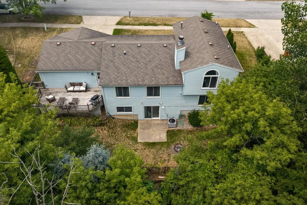 5410 Riverlook Drive NE Plainfield Charter Township, MI 49321