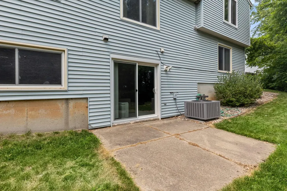 5410 Riverlook Drive NE Plainfield Charter Township, MI 49321