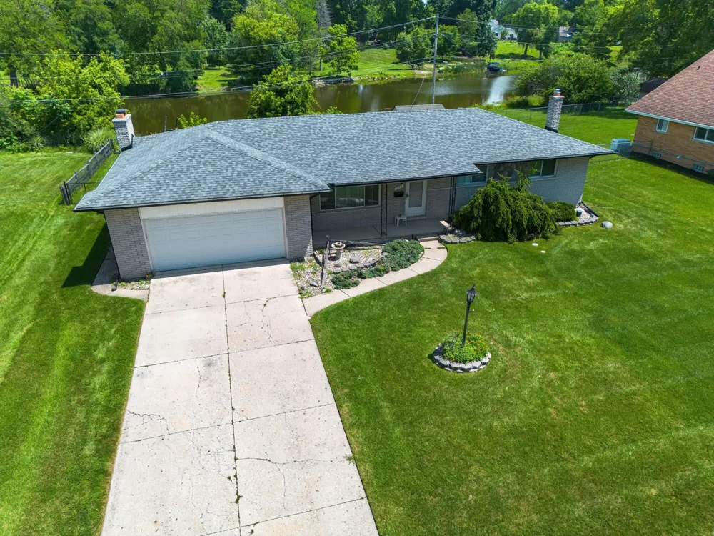 175 Clinton River Drive Mt Clemens City, MI 48043