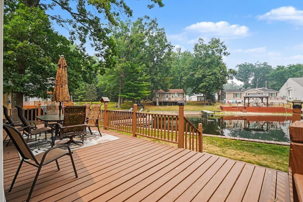 11815 Shore Drive Garfield Township, MI 48632
