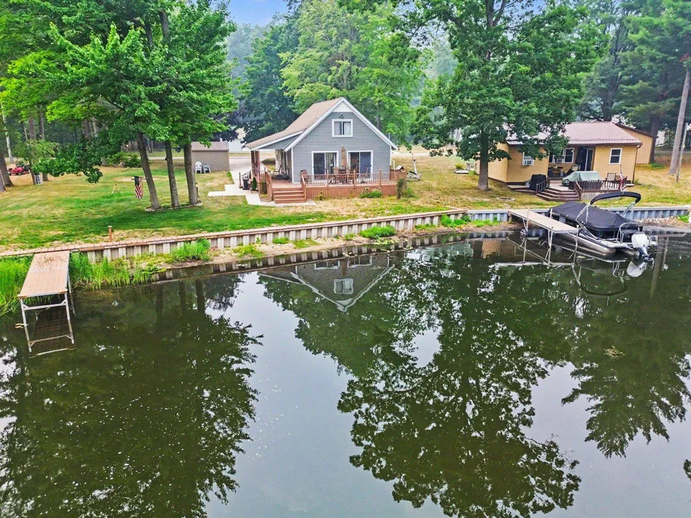11815 Shore Drive Garfield Township, MI 48632